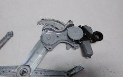 View Auto part Right Front Window Reg/Motor Toyota Kluger 2014