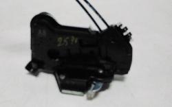View Auto part Door/Boot/Gate Lock Toyota Kluger 2014