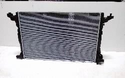 View Auto part Radiator Audi Q7 2023