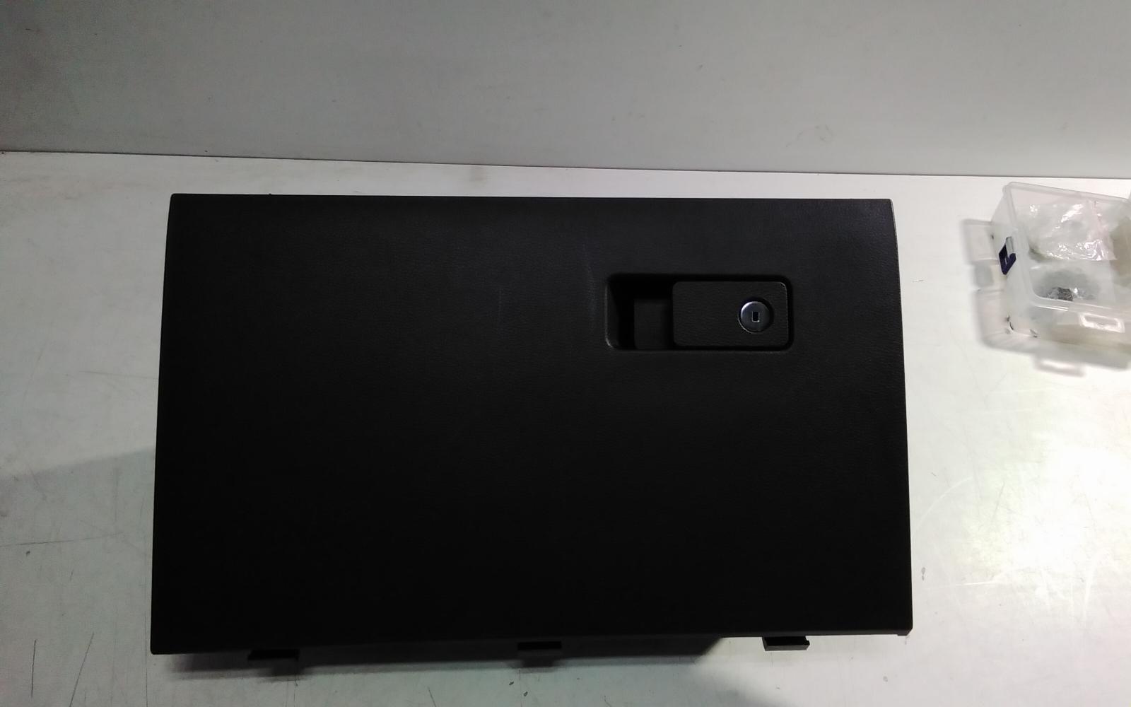 View Auto part Glove Box Ford Ranger 2023