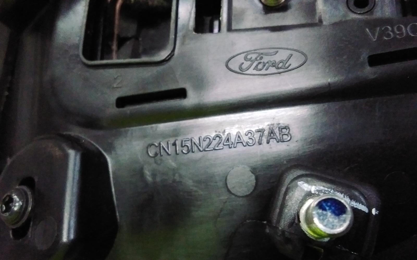 View Auto part Rear Garnish Ford Ecosport 2017
