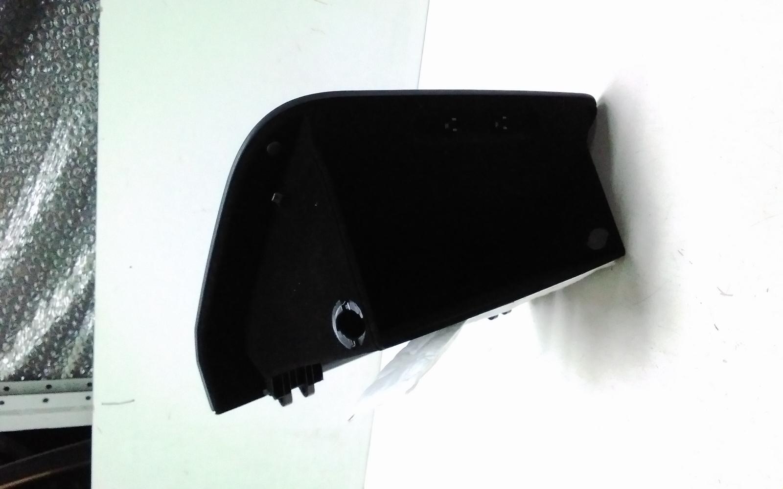 View Auto part Glove Box Genesis Gv70 2024