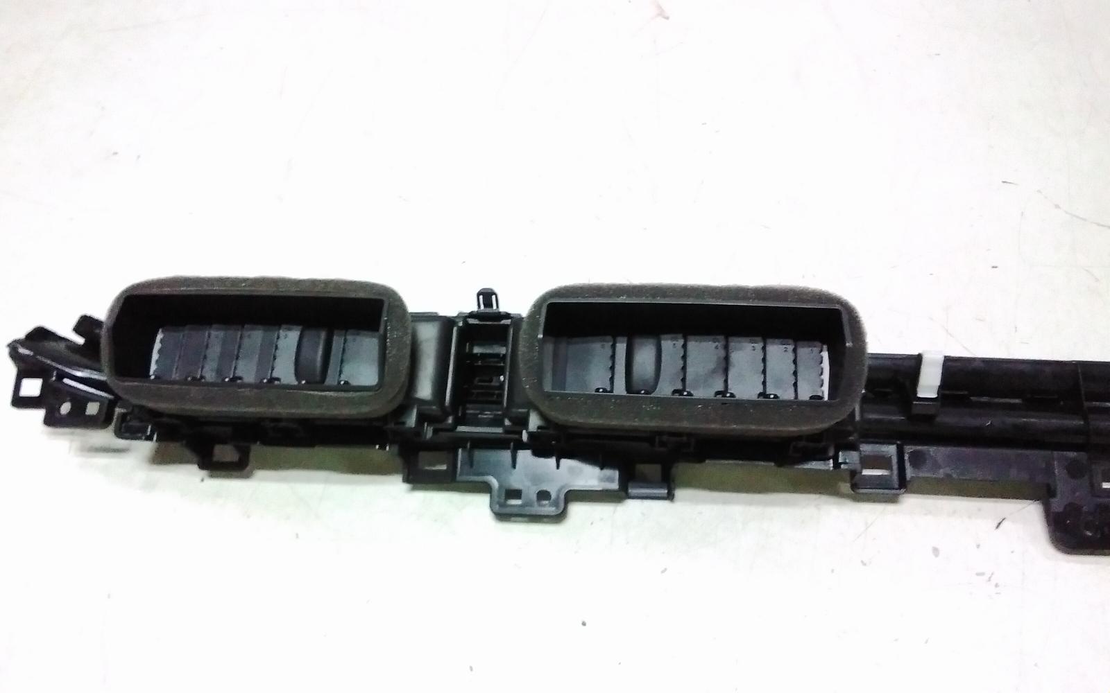View Auto part Misc Genesis Gv70 2024