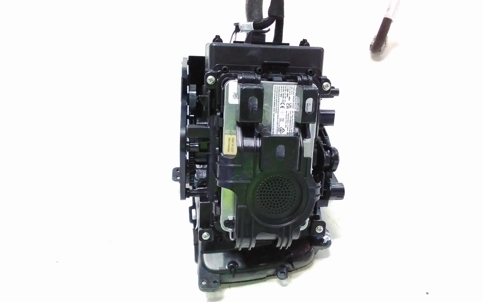 View Auto part Misc Switch/Relay Genesis Gv70 2024