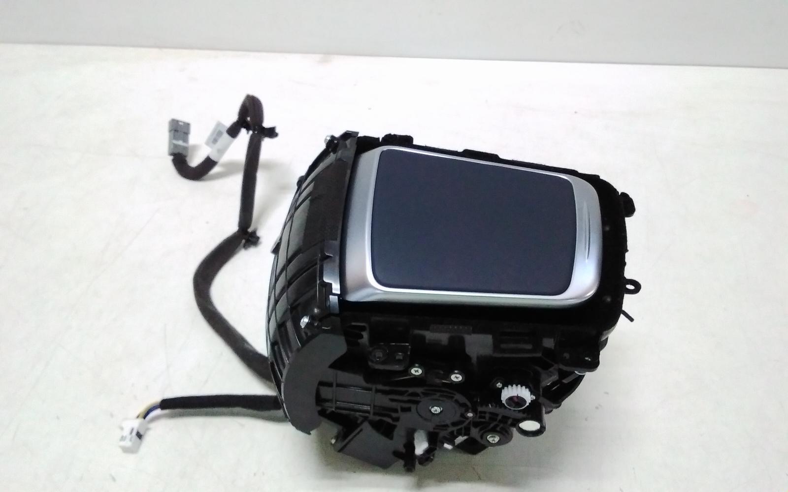 View Auto part Misc Switch/Relay Genesis Gv70 2024