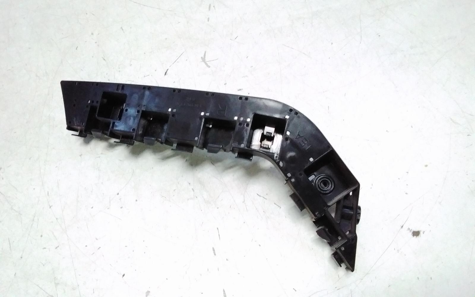 View Auto part Misc Bracket Honda Civic 2019