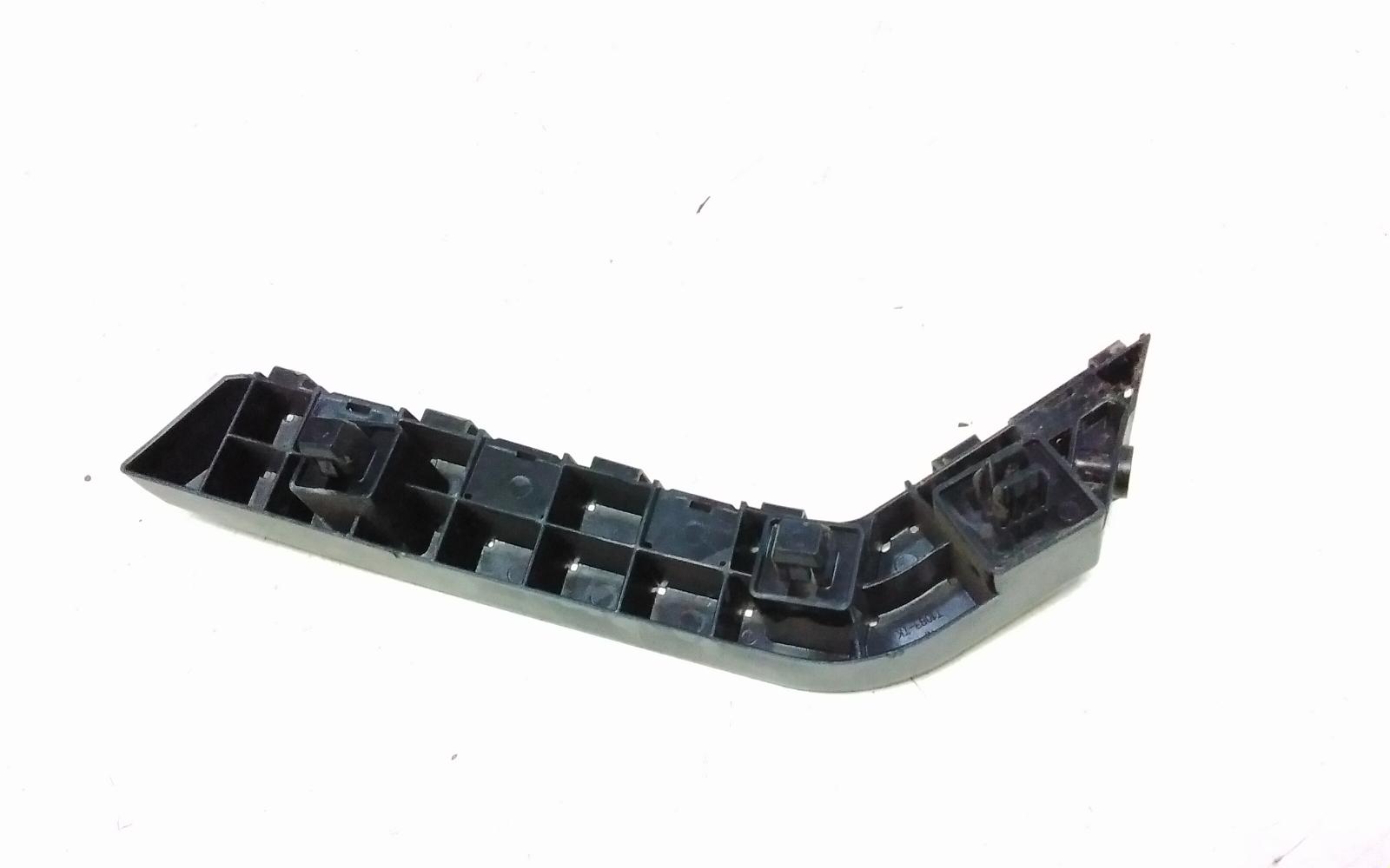 View Auto part Misc Bracket Honda Civic 2019