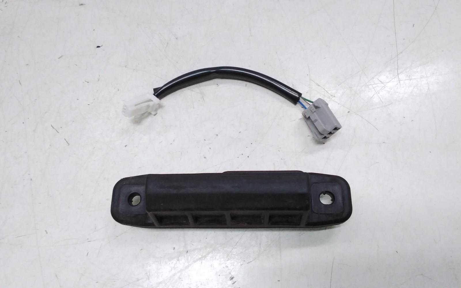 View Auto part Tailgate Handle Toyota Kluger 2014
