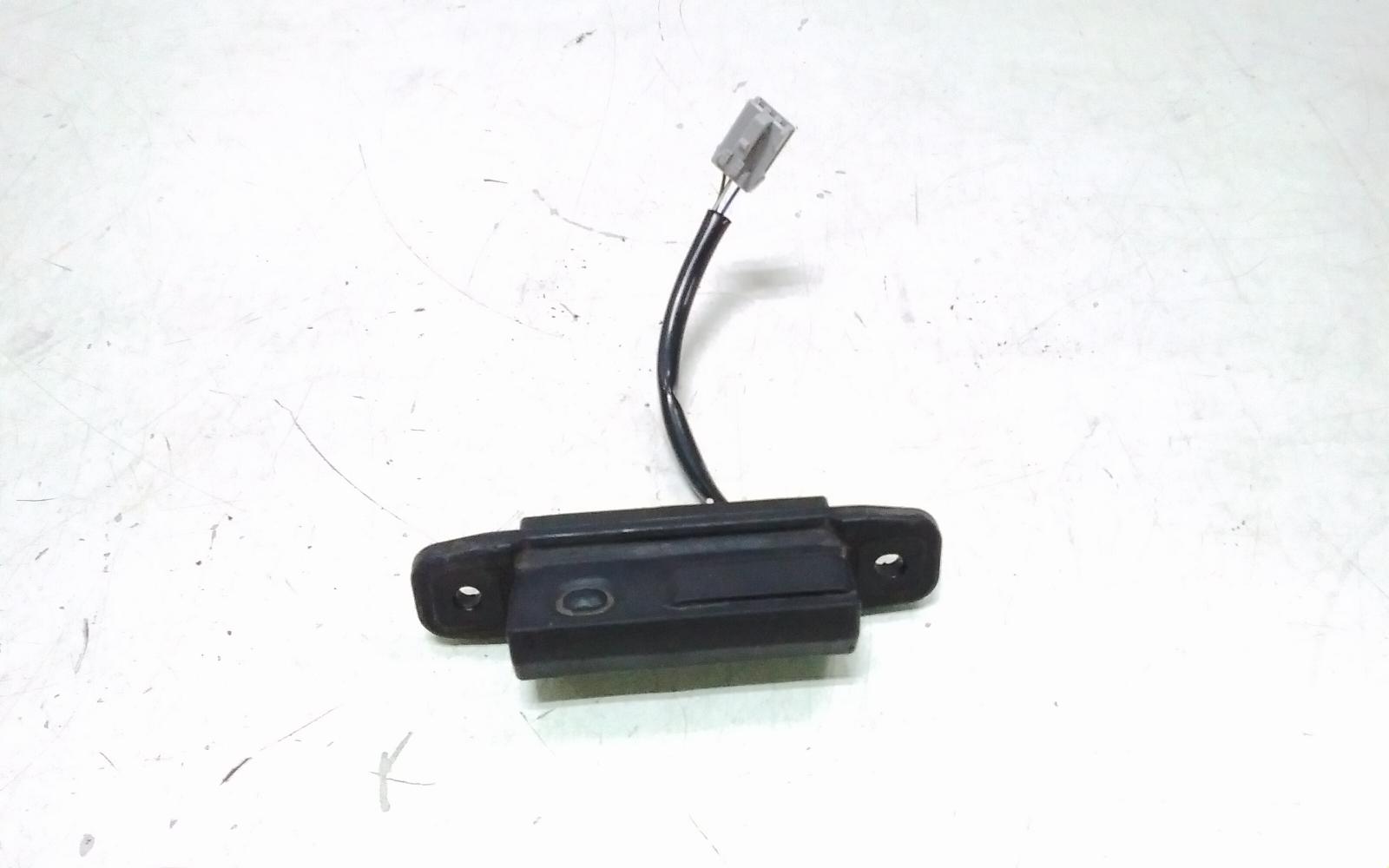 View Auto part Tailgate Handle Toyota Kluger 2014