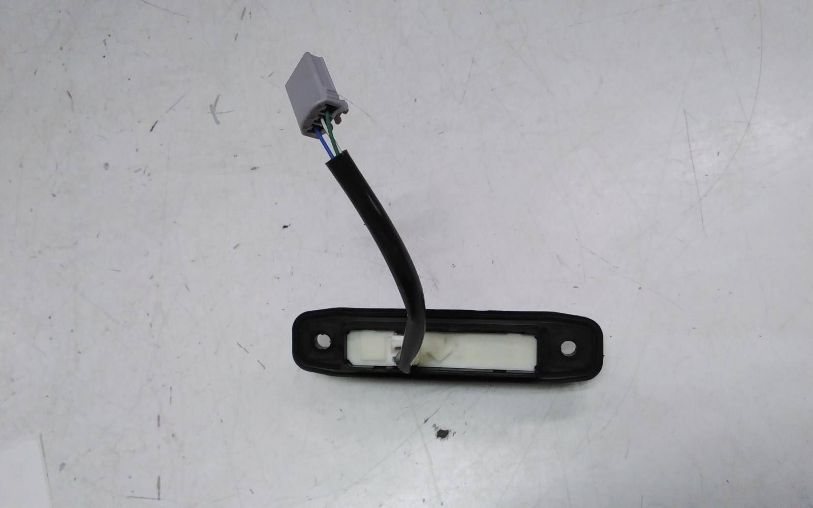 View Auto part Tailgate Handle Toyota Kluger 2014