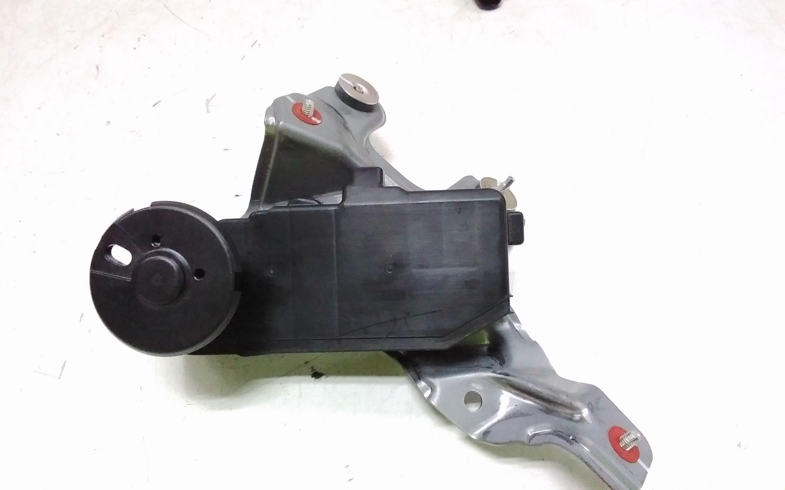 View Auto part Wiper Motor Toyota Kluger 2014