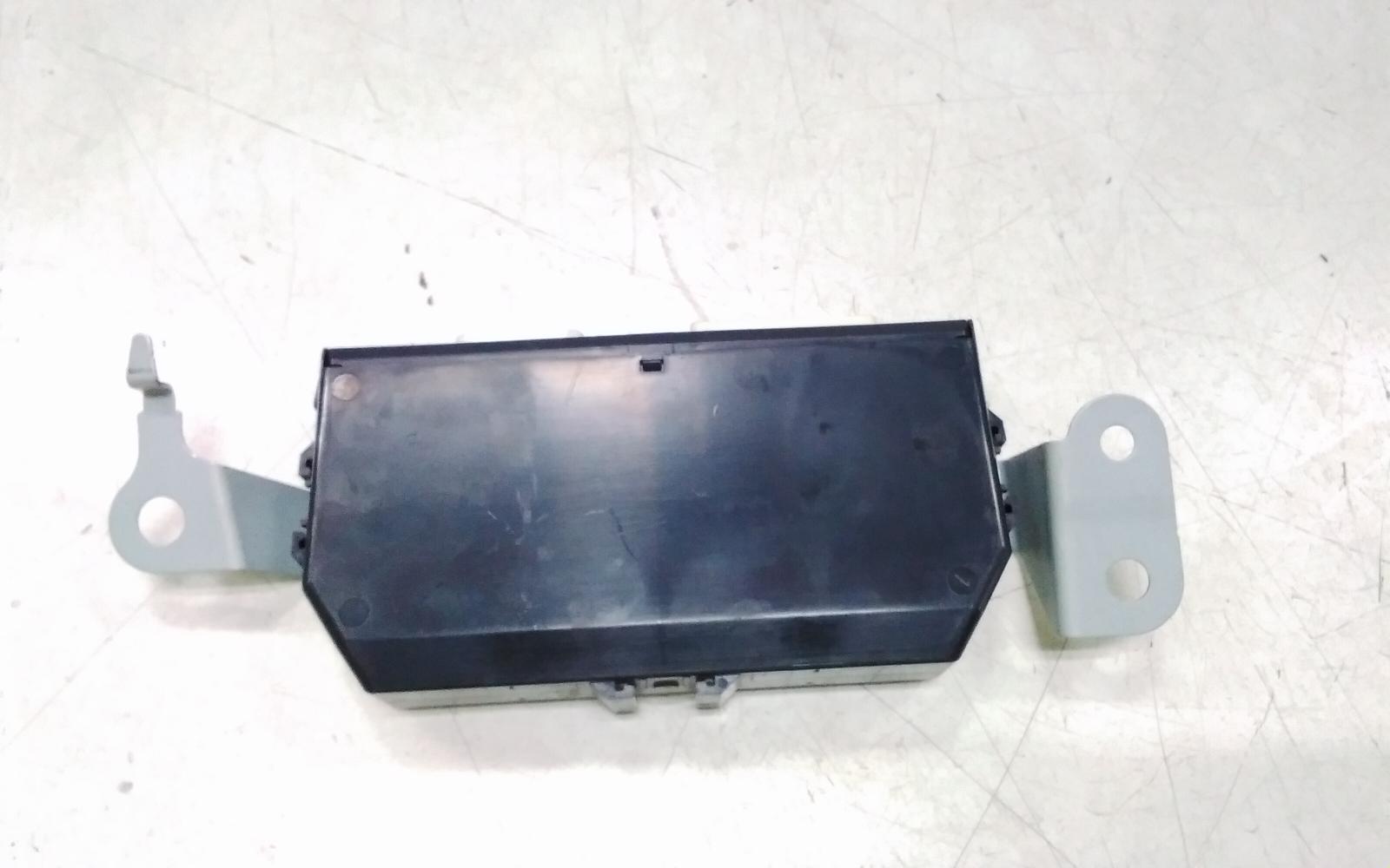 View Auto part Misc Switch/Relay Toyota Kluger 2014