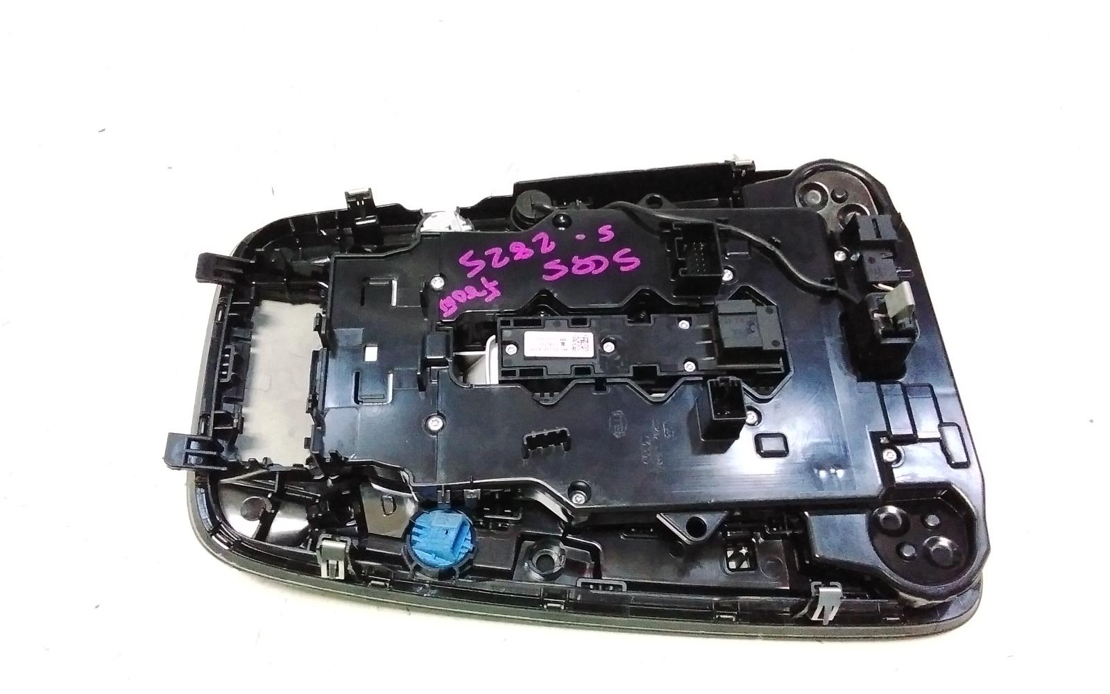 2022 Audi Q5 Courtesy Light View Auto part Courtesy Light Audi Q5 2022