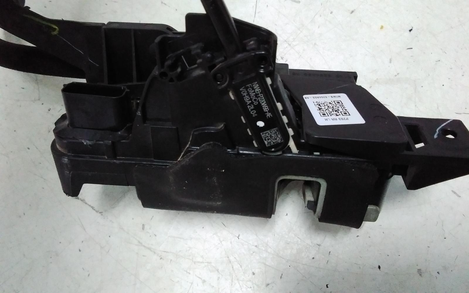 View Auto part Door/Boot/Gate Lock Ford Ranger 2023