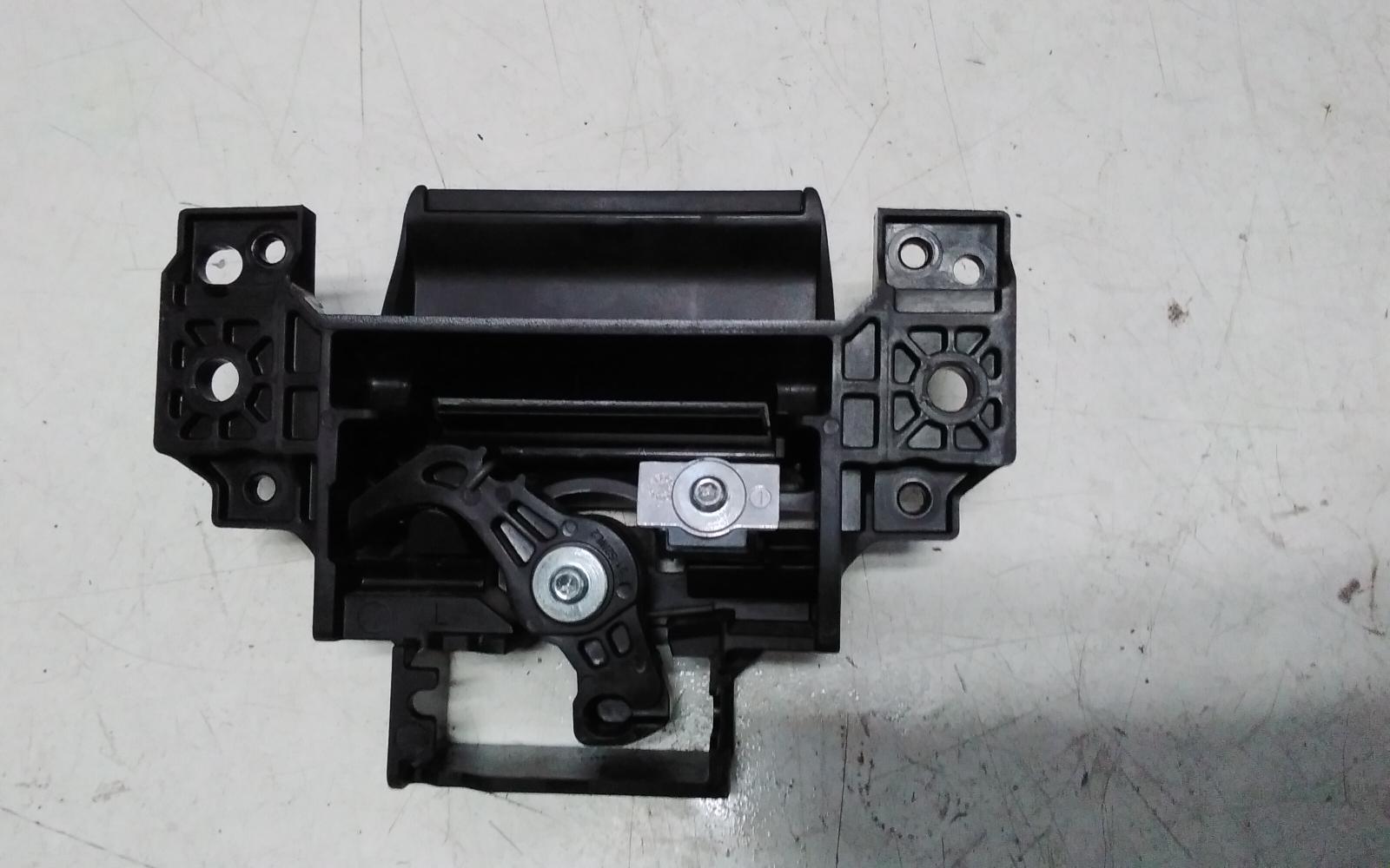 View Auto part Door Handle Ford Ranger 2023