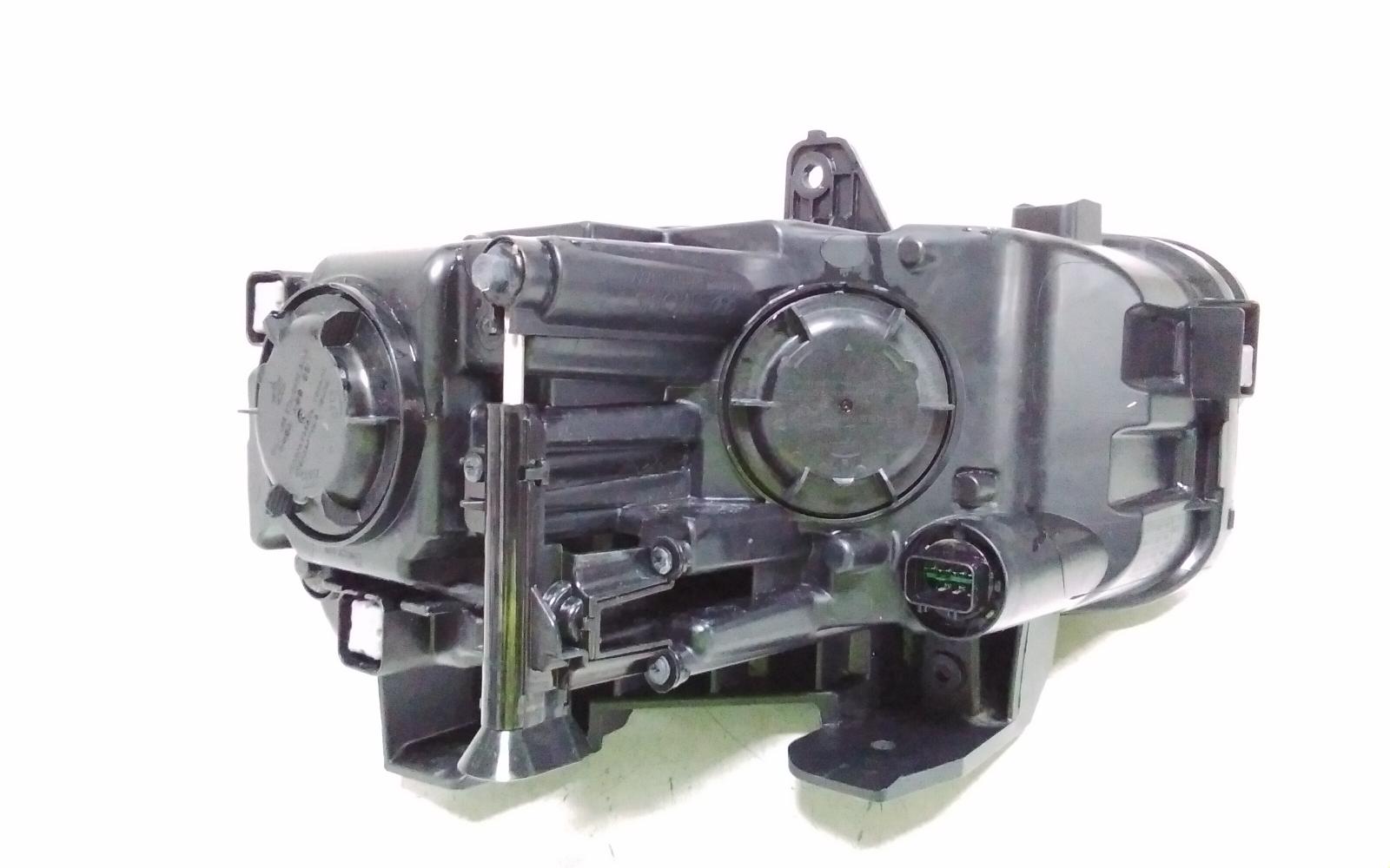 View Auto part Right Headlamp Hyundai Kona 2020