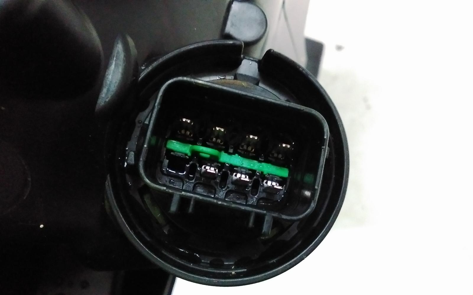 View Auto part Right Headlamp Hyundai Kona 2020