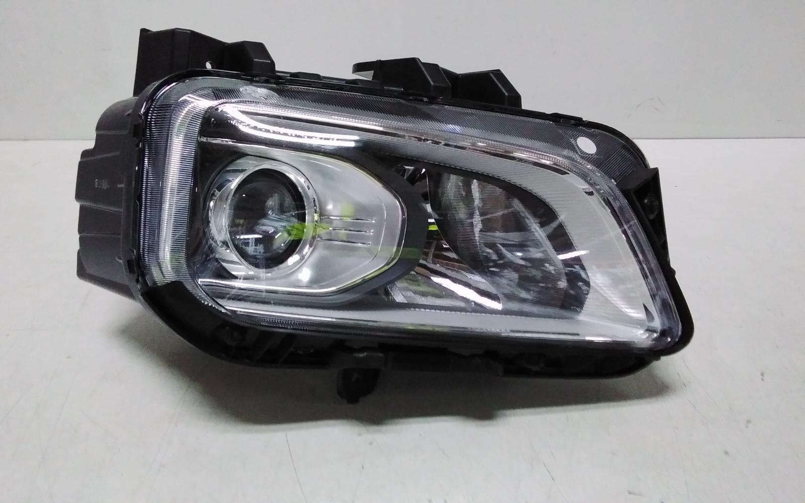 View Auto part Right Headlamp Hyundai Kona 2020