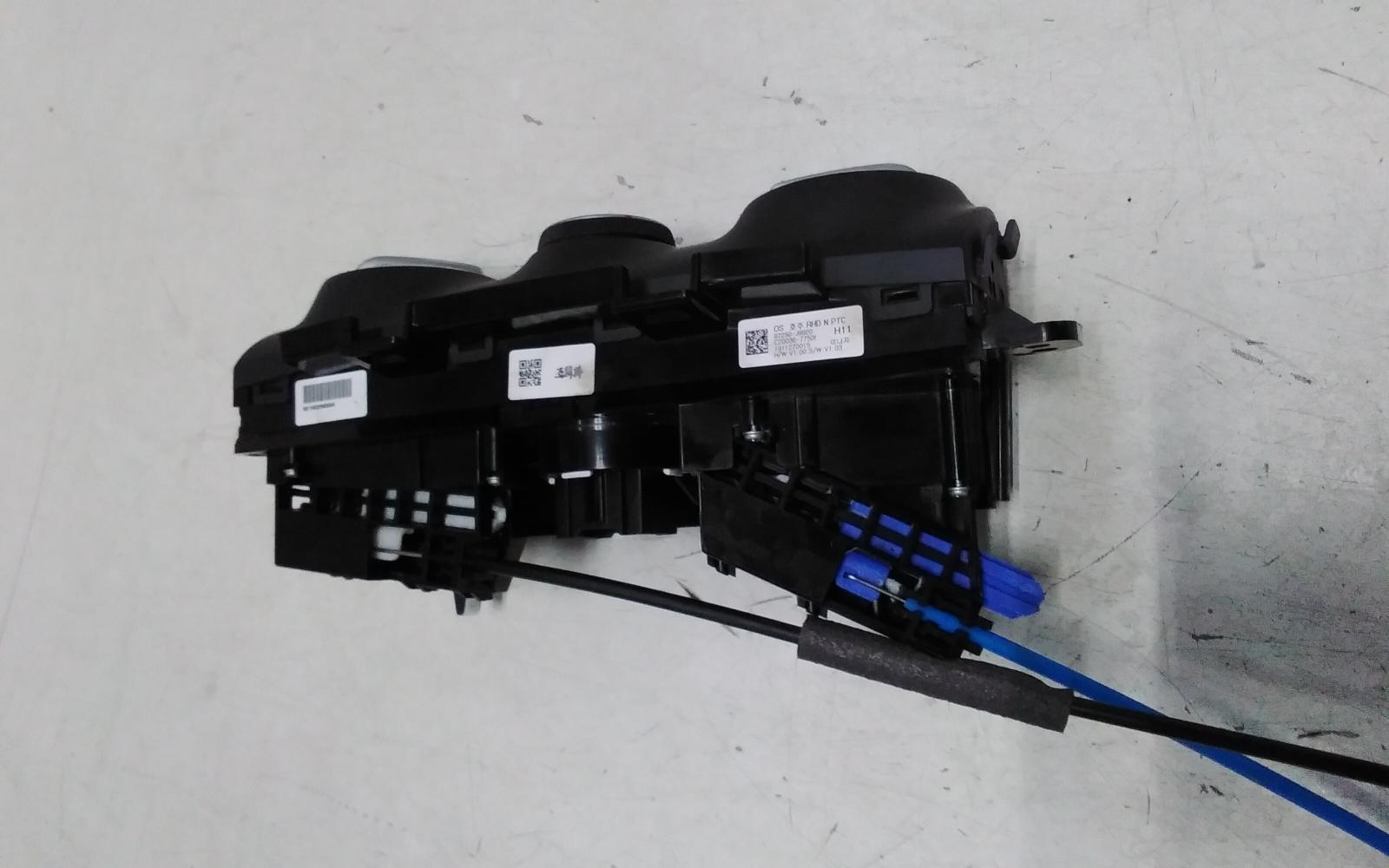 View Auto part Heater/Ac Controls Hyundai Kona 2020