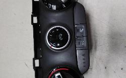 View Auto part Heater/Ac Controls Hyundai Kona 2020
