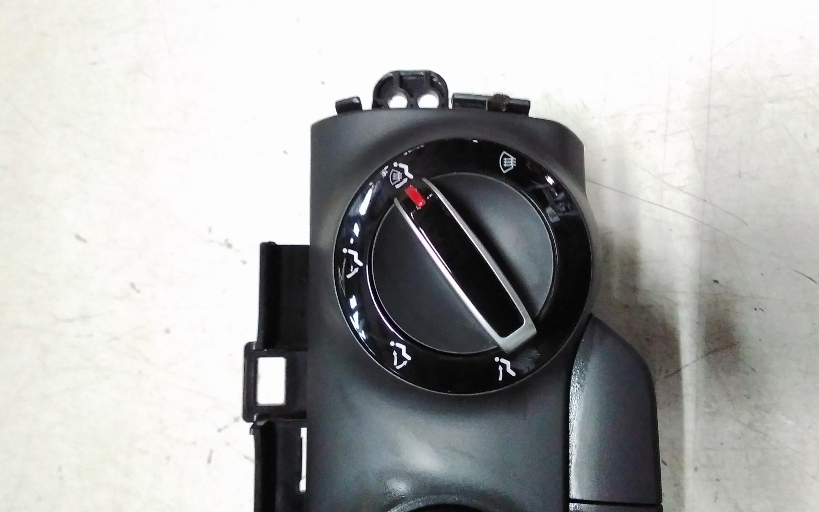 View Auto part Heater/Ac Controls Hyundai Kona 2020