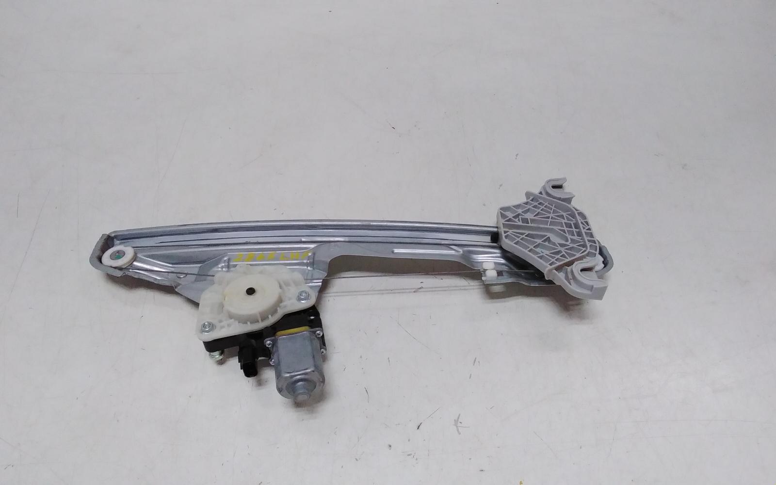 View Auto part Left Front Window Reg/Motor Hyundai Kona 2020