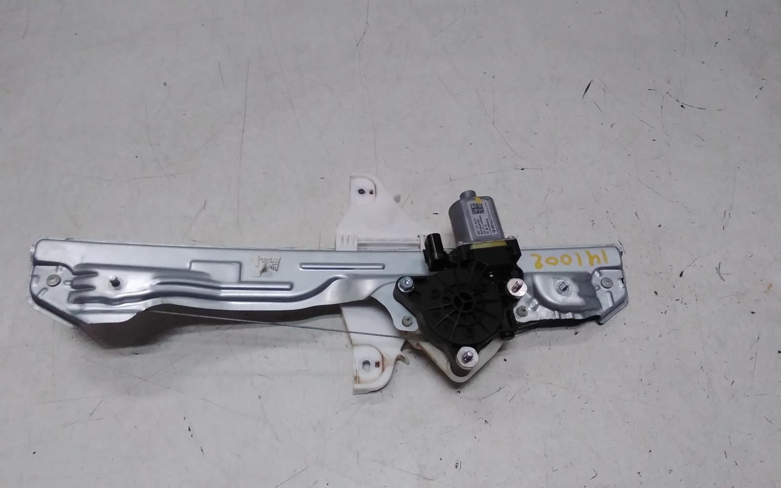 View Auto part Right Rear Wnd Reg/Motor Hyundai Kona 2020
