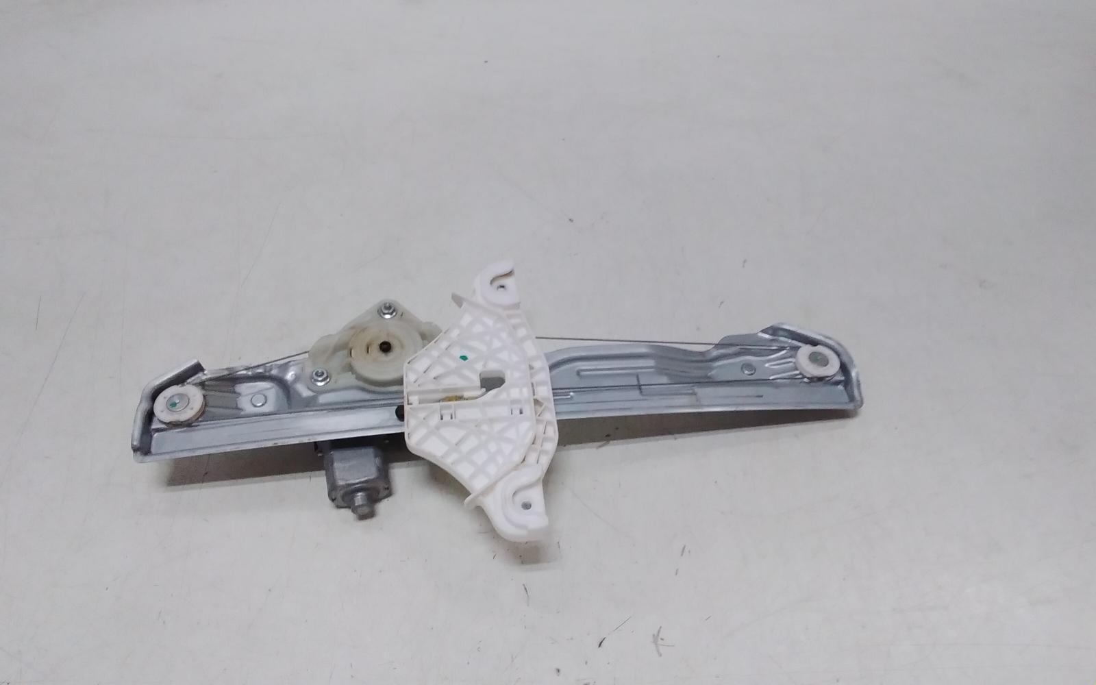 View Auto part Left Rear Wnd Reg/Motor Hyundai Kona 2020