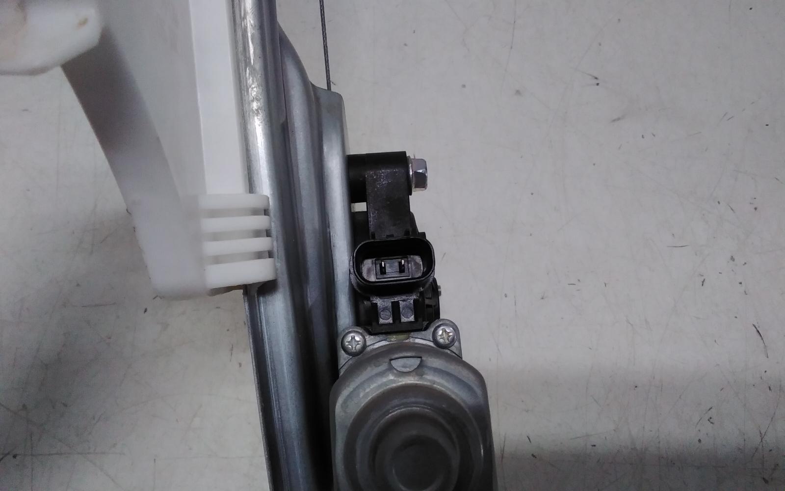 View Auto part Left Rear Wnd Reg/Motor Hyundai Kona 2020