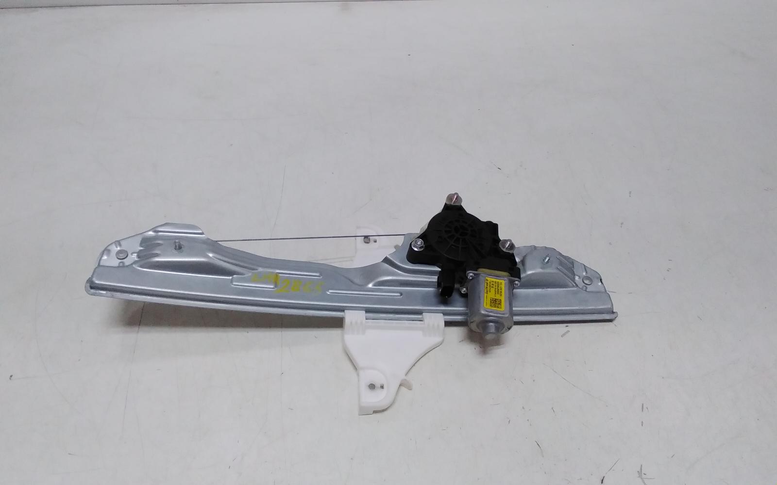 View Auto part Left Rear Wnd Reg/Motor Hyundai Kona 2020