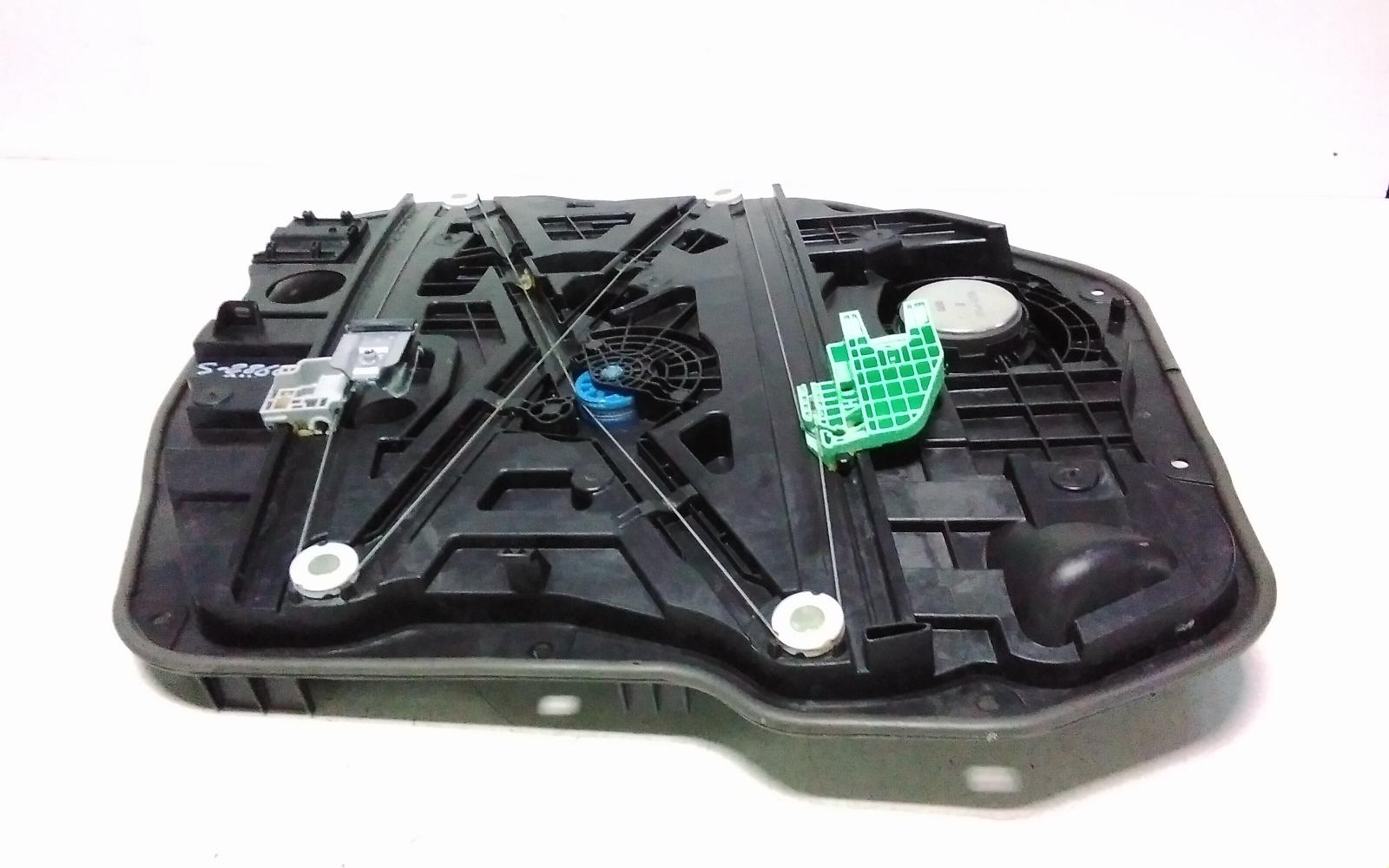 2022 Kia Carnival/grand Carnival Right Front Window Reg/Motor View Auto part Right Front Window Reg/Motor Kia Carnival/grand Carnival 2022