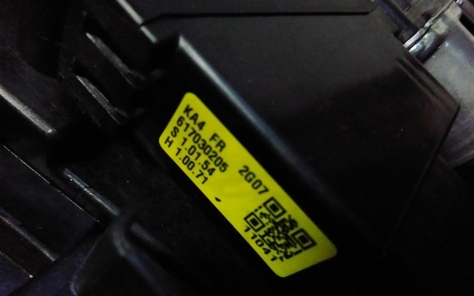 2022 Kia Carnival/grand Carnival Right Front Window Reg/Motor View Auto part Right Front Window Reg/Motor Kia Carnival/grand Carnival 2022