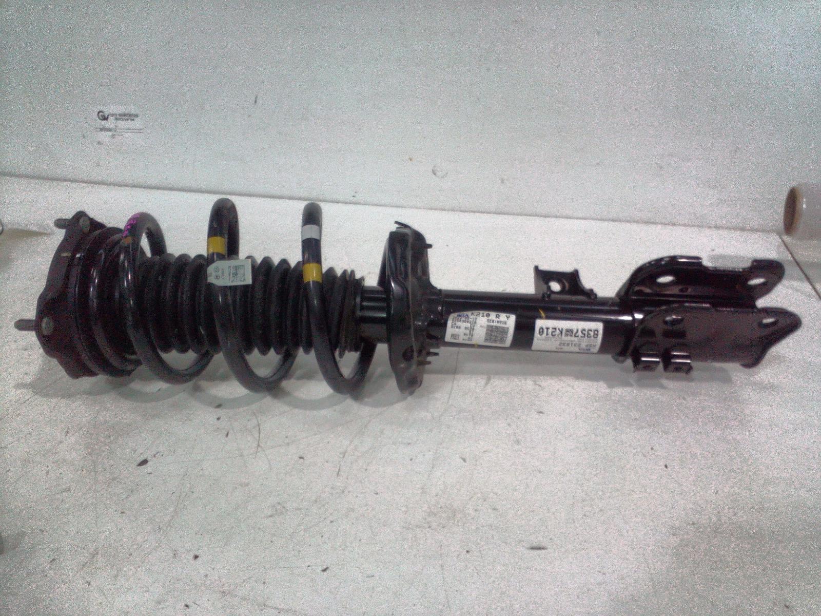 View Auto part Right Front Strut Kia Carnival/grand Carnival 2022