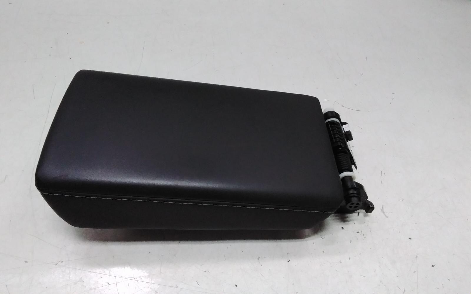 View Auto part Console Tesla Model 3 2021