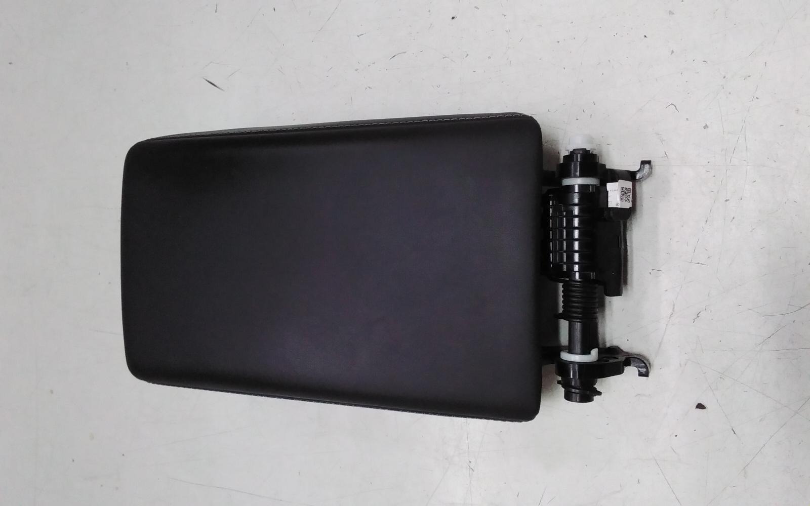 View Auto part Console Tesla Model 3 2021