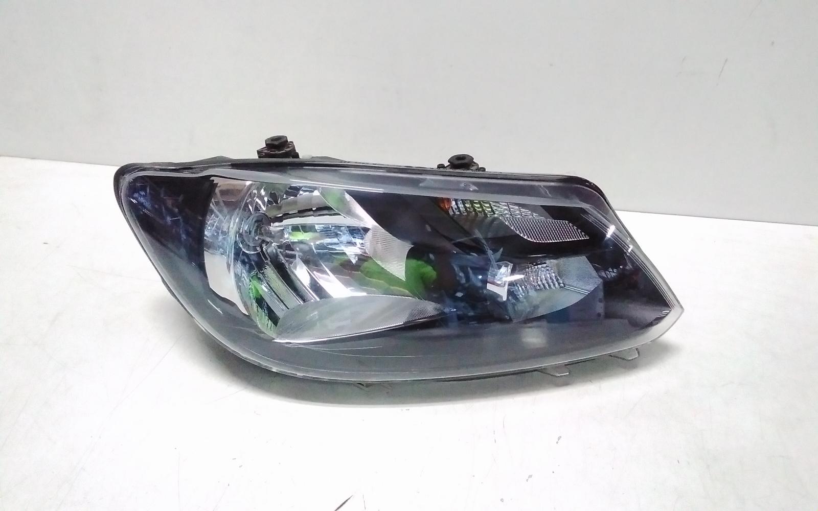 View Auto part Right Headlamp Volkswagen Caddy 2014