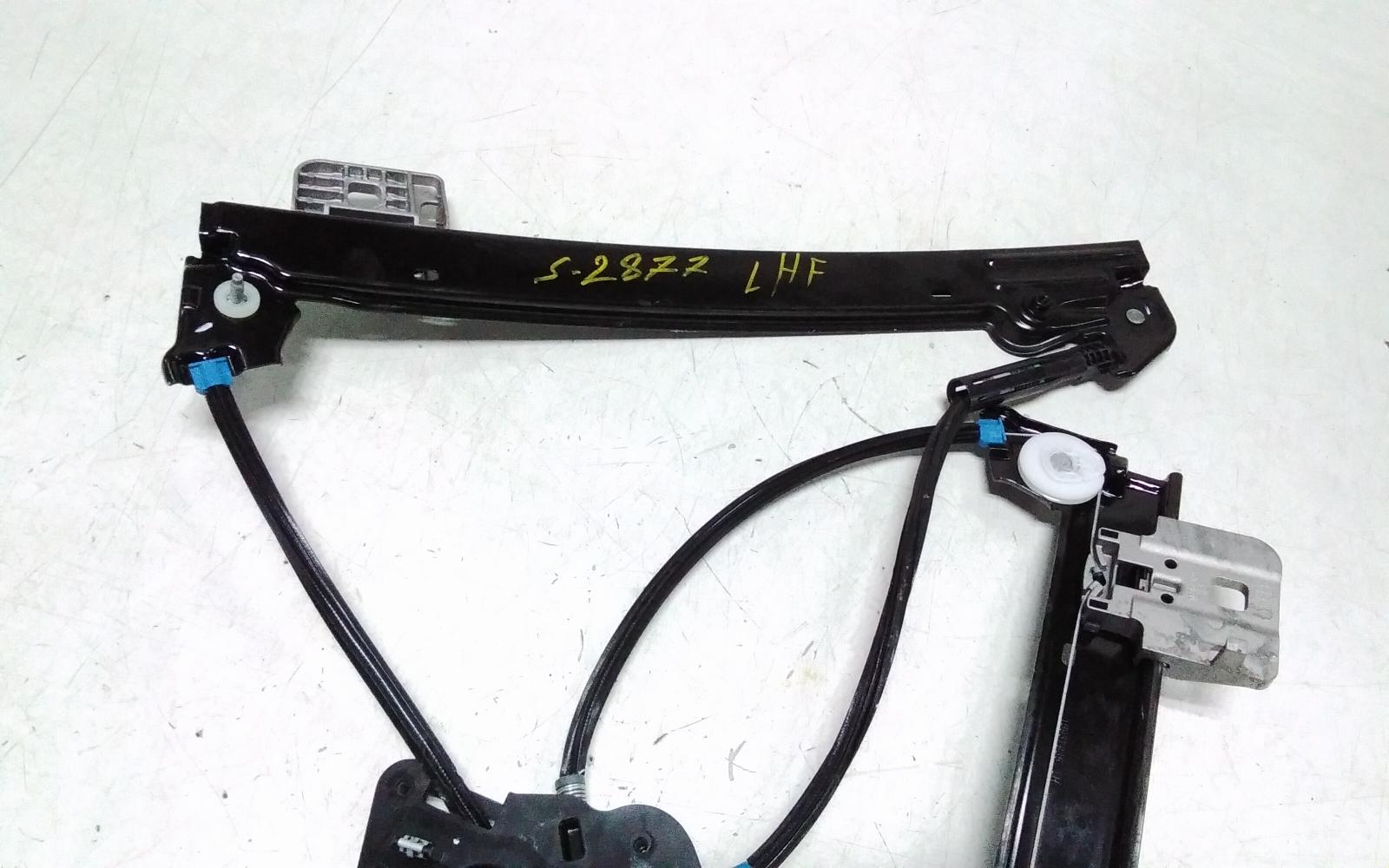 View Auto part Left Front Window Reg/Motor Tesla Model 3 2021