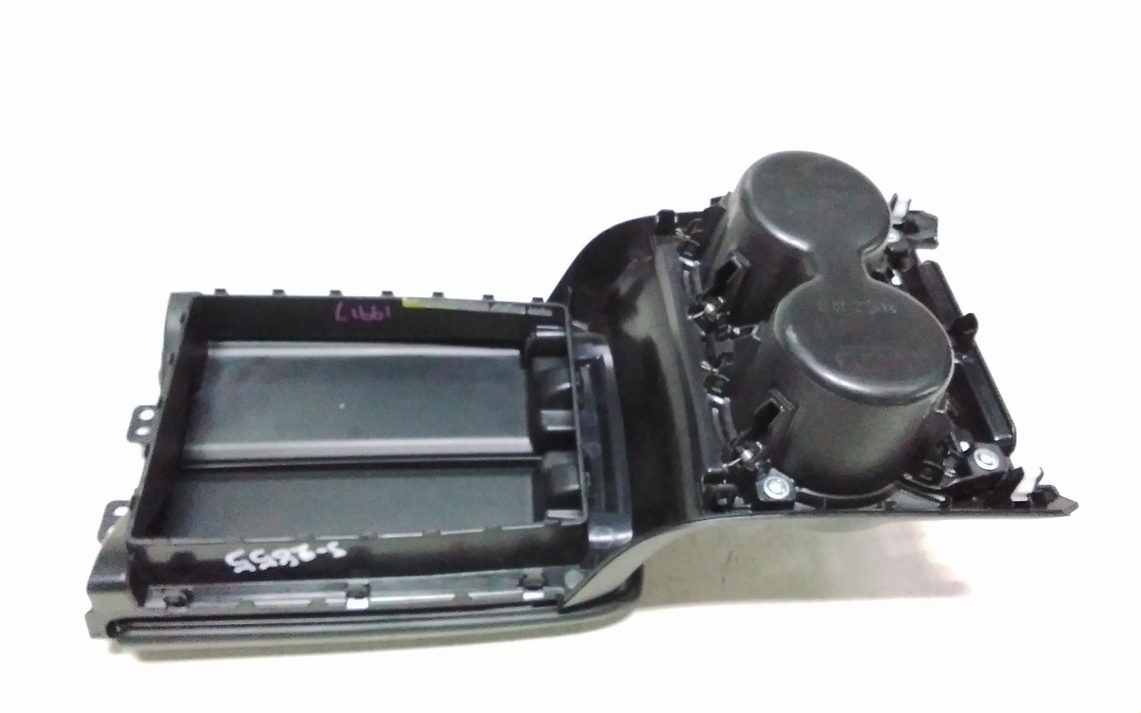 View Auto part Console Mazda Cx9 2020