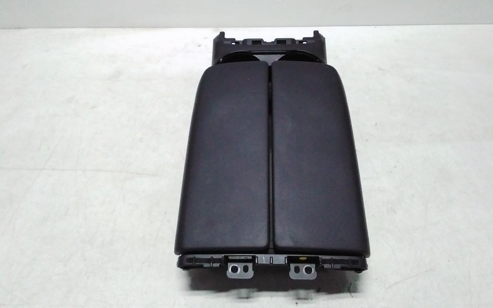View Auto part Console Mazda Cx9 2020