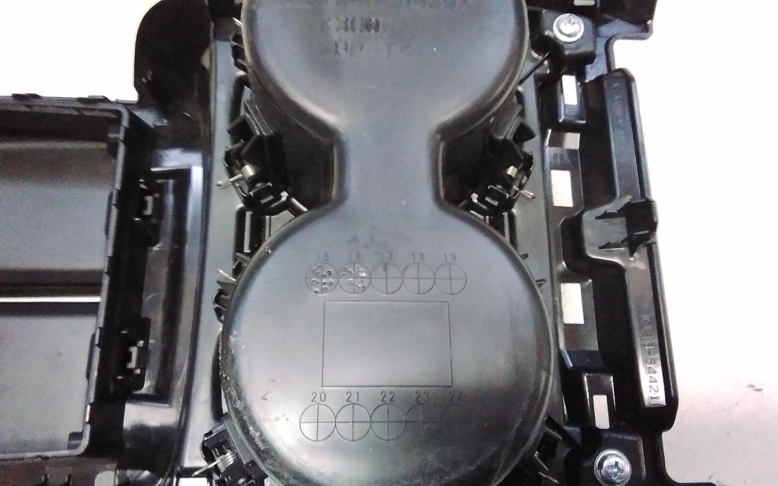 View Auto part Console Mazda Cx9 2020