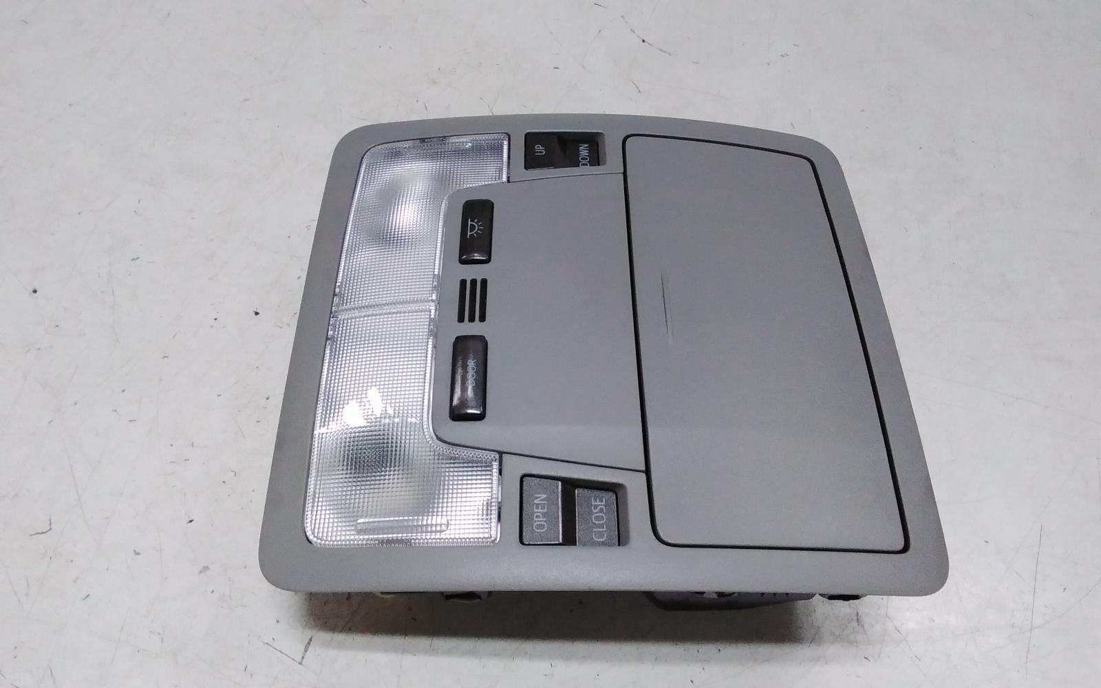 View Auto part Courtesy Light Toyota Kluger 2014