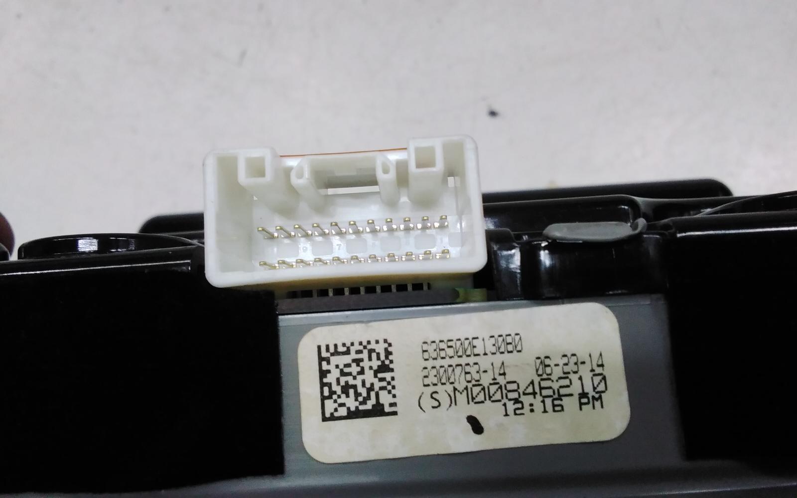 View Auto part Courtesy Light Toyota Kluger 2014