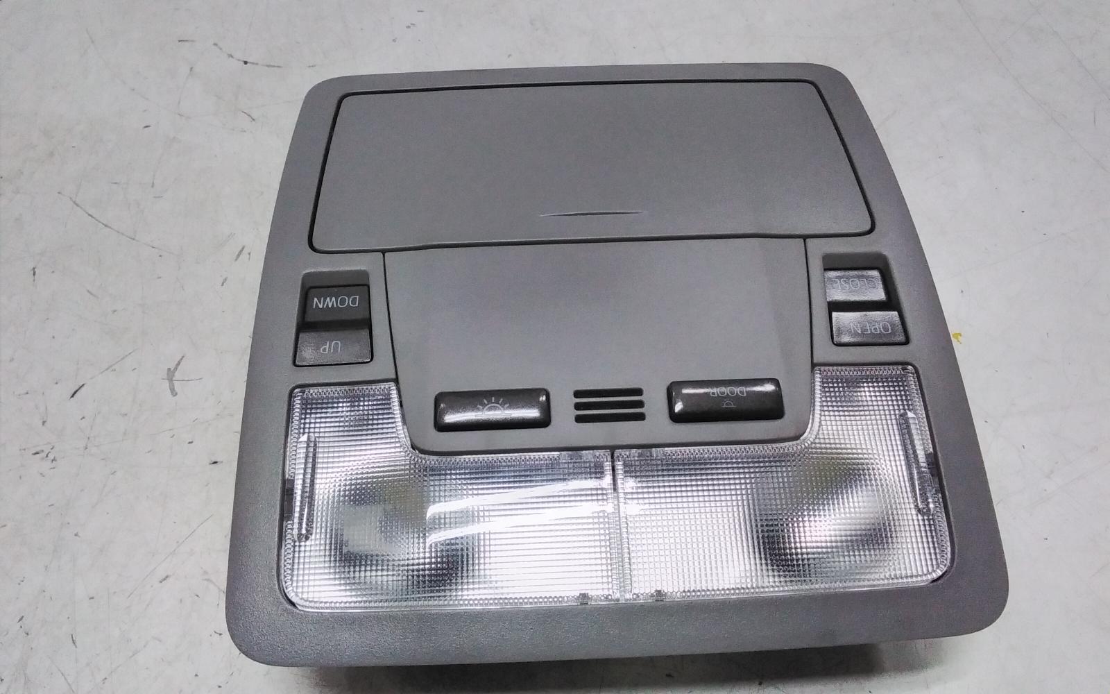 View Auto part Courtesy Light Toyota Kluger 2014