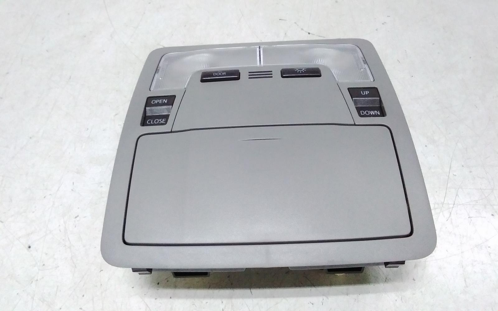 View Auto part Courtesy Light Toyota Kluger 2014