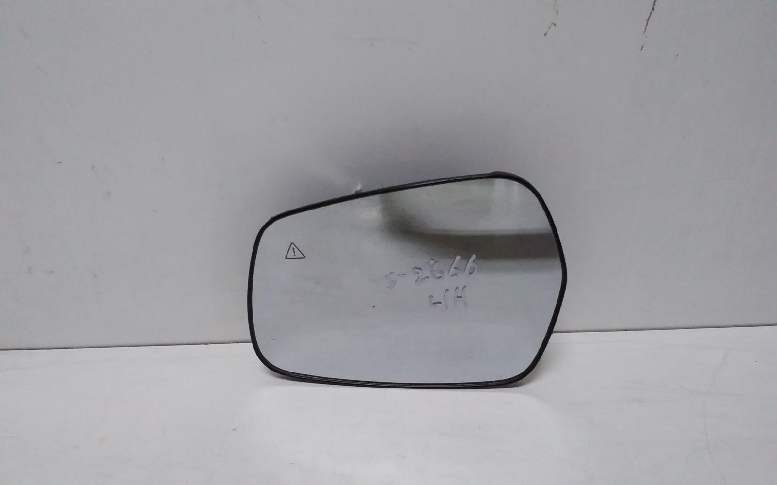 View Auto part Left Door Mirror Kia Carnival/grand Carnival 2022