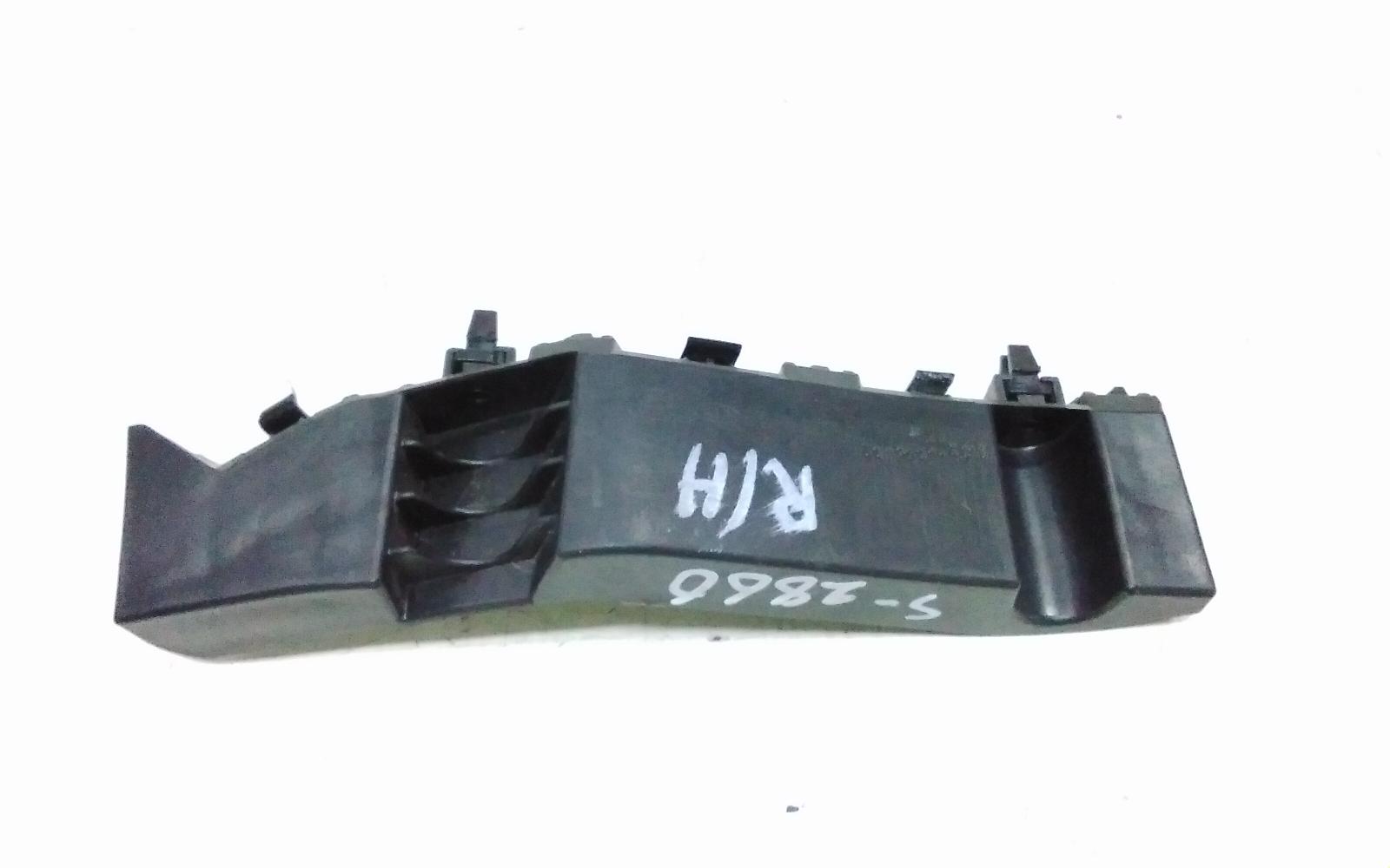 2022 Kia Carnival/grand Carnival Misc Bracket View Auto part Misc Bracket Kia Carnival/grand Carnival 2022