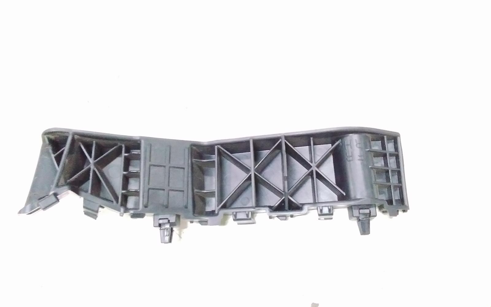 2022 Kia Carnival/grand Carnival Misc Bracket View Auto part Misc Bracket Kia Carnival/grand Carnival 2022