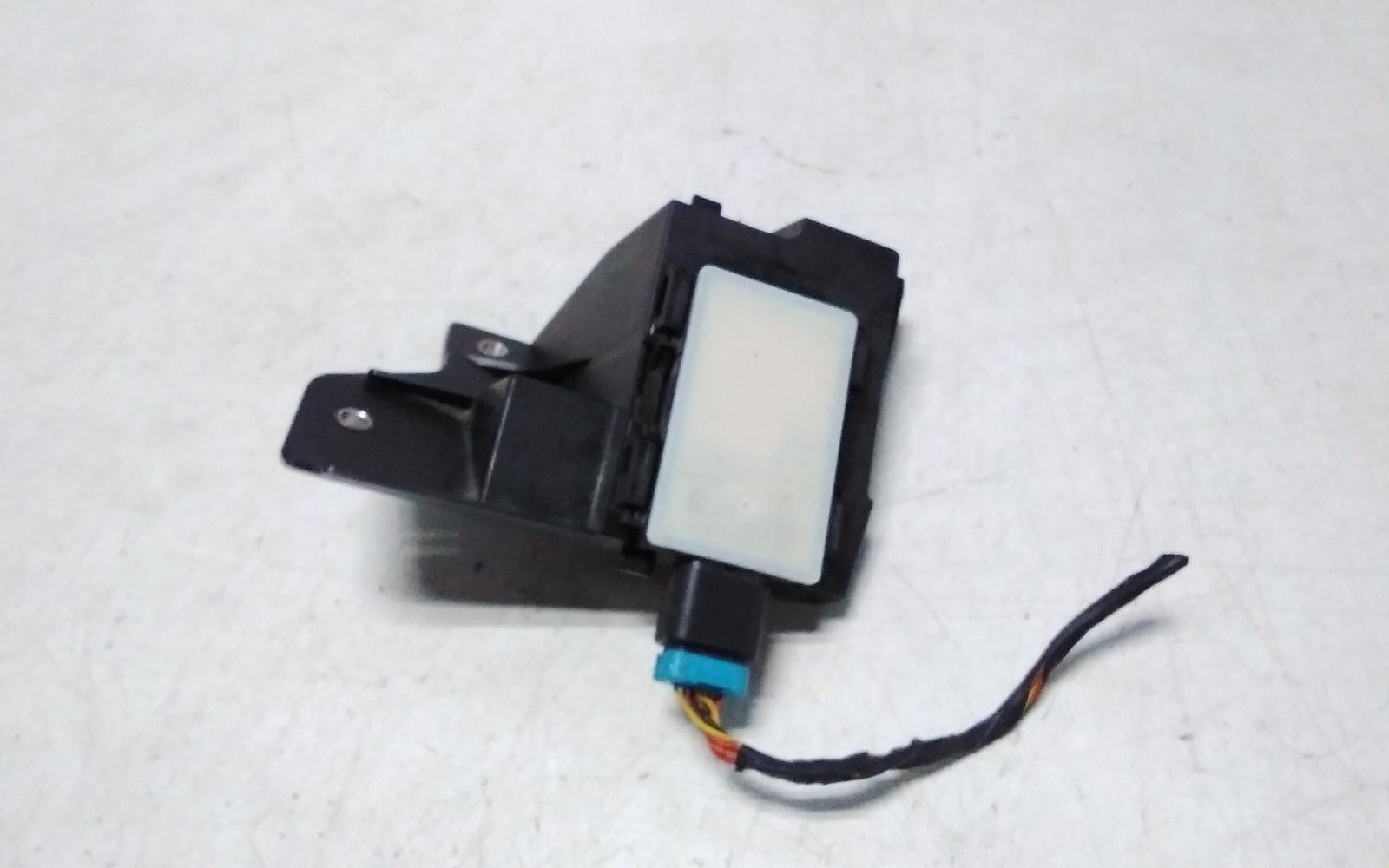 View Auto part Misc Switch/Relay Kia Carnival/grand Carnival 2022
