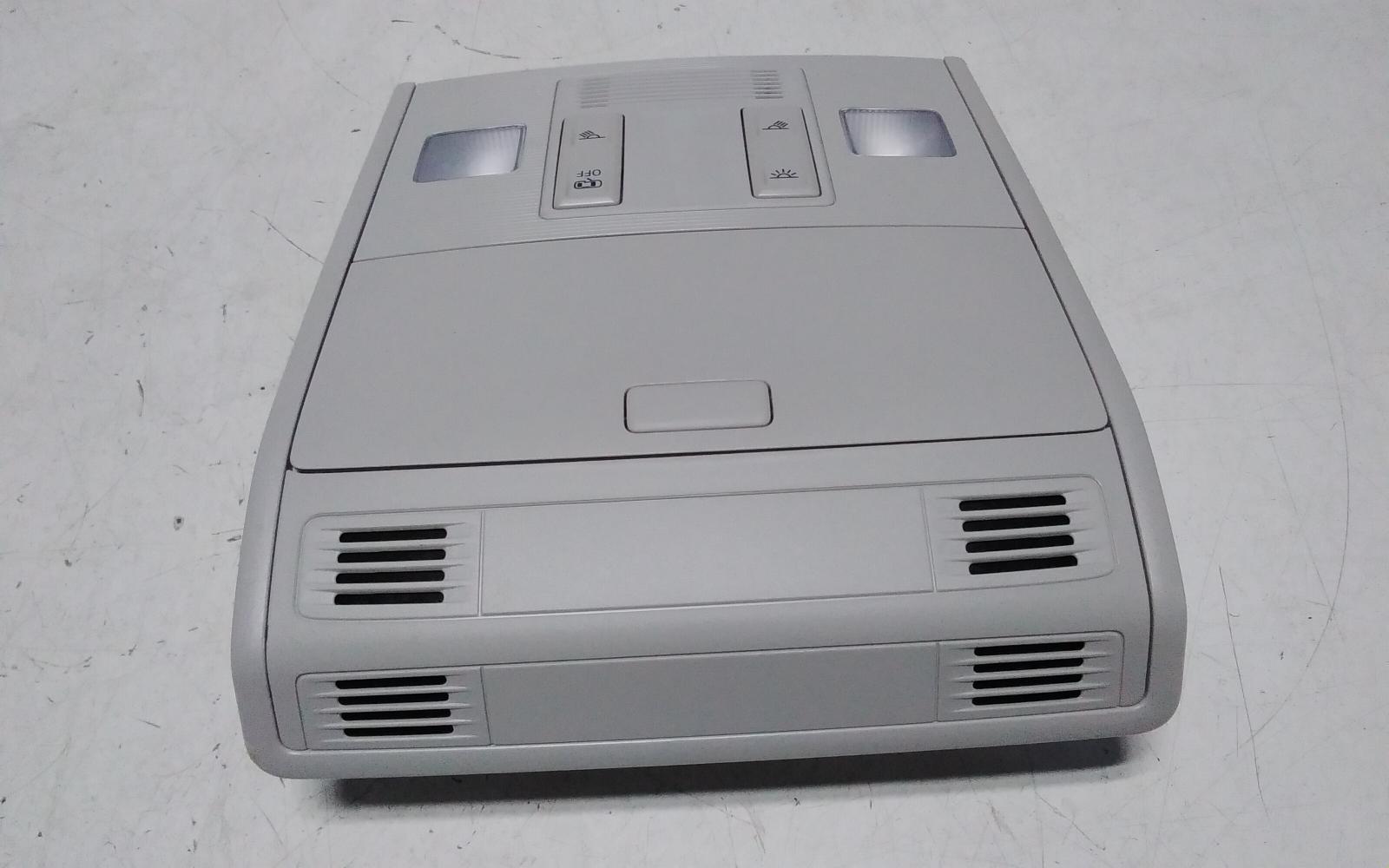 View Auto part Courtesy Light Volkswagen Polo 2024