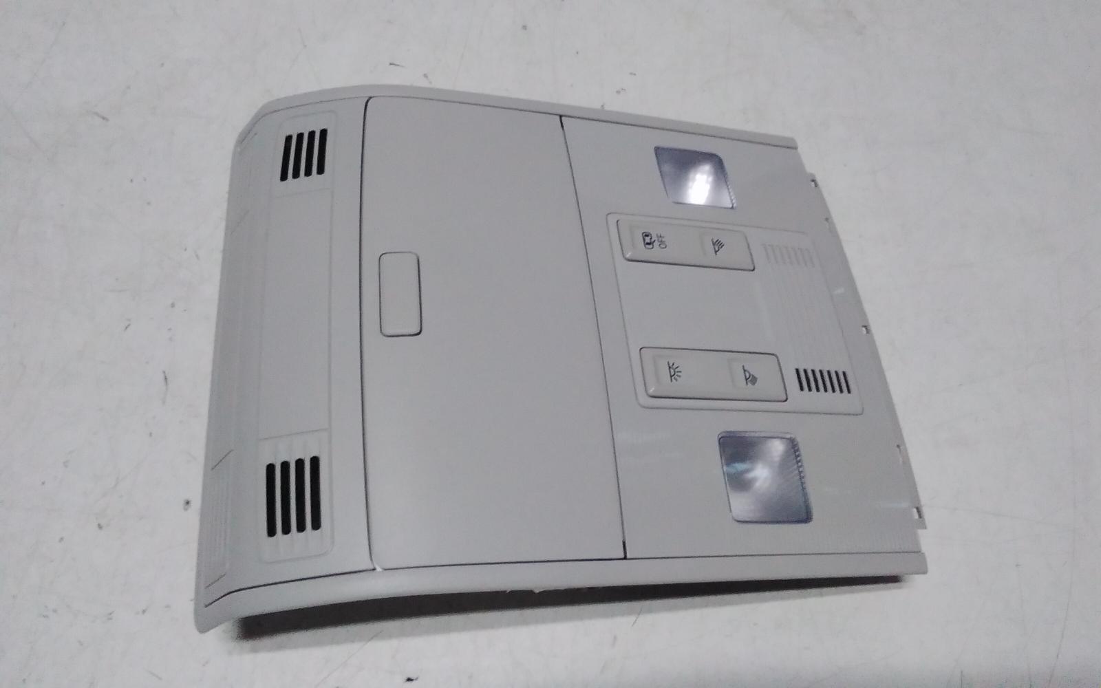 View Auto part Courtesy Light Volkswagen Polo 2024